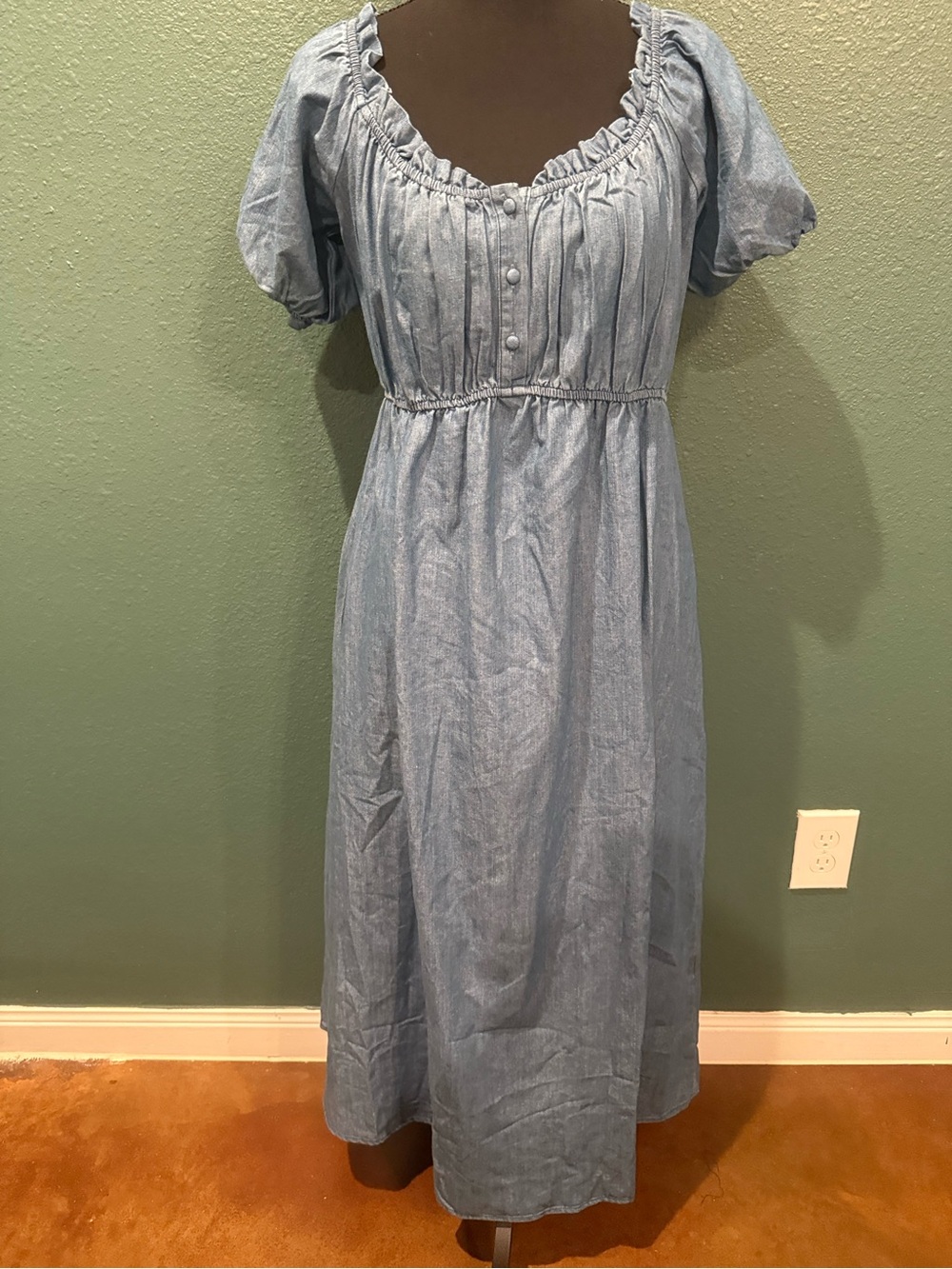 Chambray Puff-Sleeve Midi Dress - Light Blue